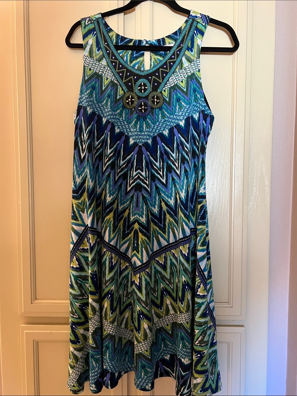Dress Barn Blue & Green Sleeveless Midi Dress with Embellished Neck